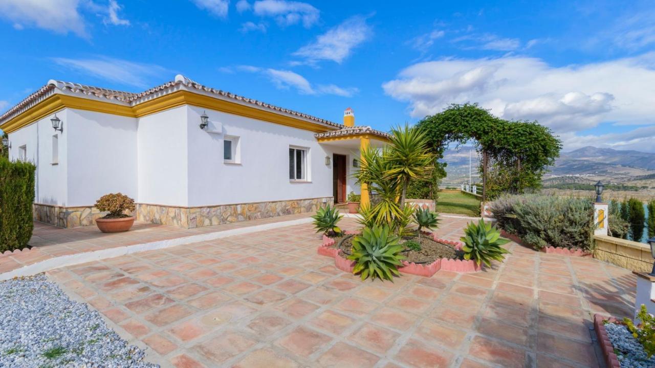 Casa Rocio Y Paloma Vinuela By Ruralidays Villa Luaran gambar
