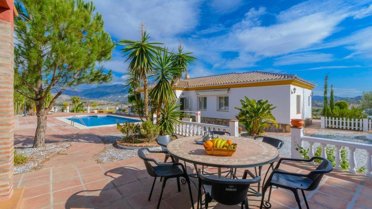 Casa Rocio Y Paloma Vinuela By Ruralidays Villa Luaran gambar